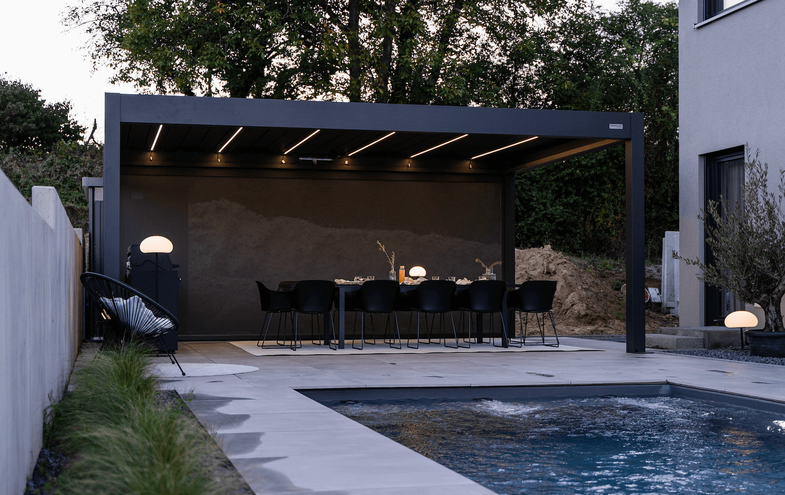Deluxe 4x6 Metre Pergola for Your Beautiful Garden