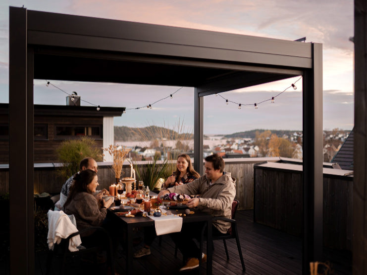 Modern Pergola Design Ideas: Creating the Perfect Outdoor Dining Experience